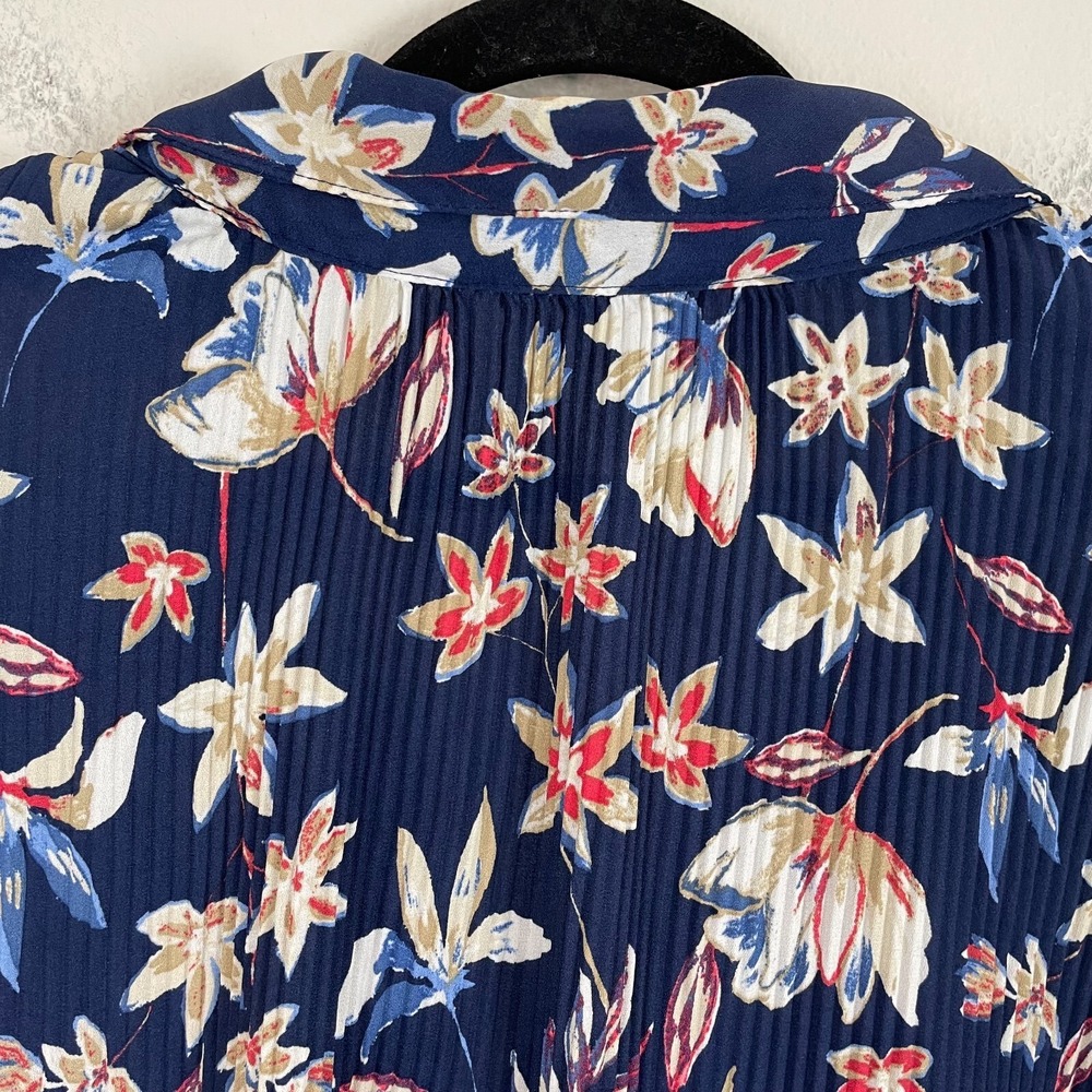 Woman Within Plus 5X 38/40 Short Sleeve Button Up Blouse Floral Pleated Shirt - Picture 9 of 10